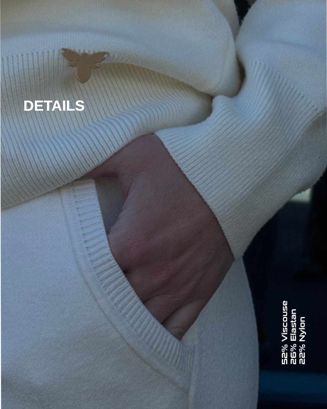 TRACKSUIT WITH HOODIE